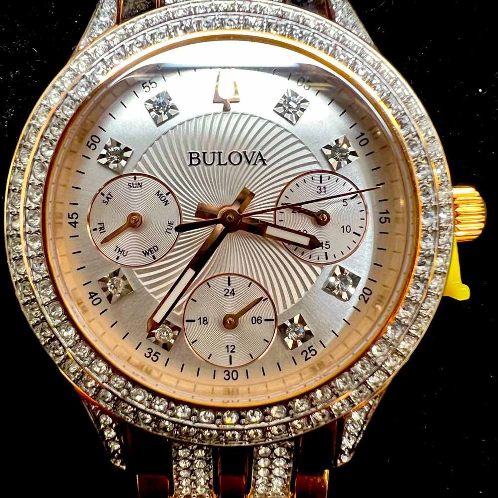 Gorgeous rose gold watch with Swarovski Crystals new beautiful box included